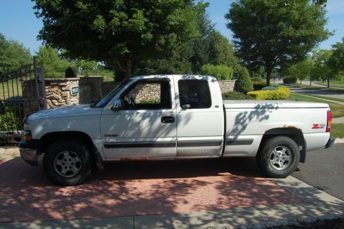 Chevrolet silverado 1500 ls 4x4 z71 ext. cab no reserve