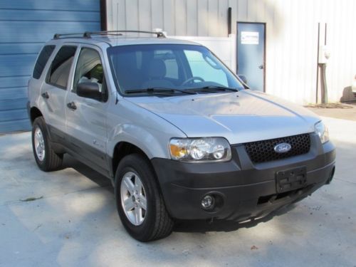 2005 ford escape suv hybrid 2wd 05