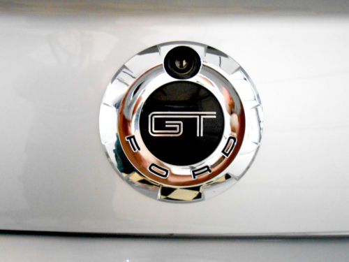 2006 Ford Mustang GT 31K V8 NO RESERVE Salvage Rebuildable Damaged Repairable, image 12