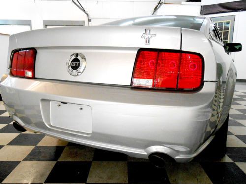 2006 Ford Mustang GT 31K V8 NO RESERVE Salvage Rebuildable Damaged Repairable, image 13