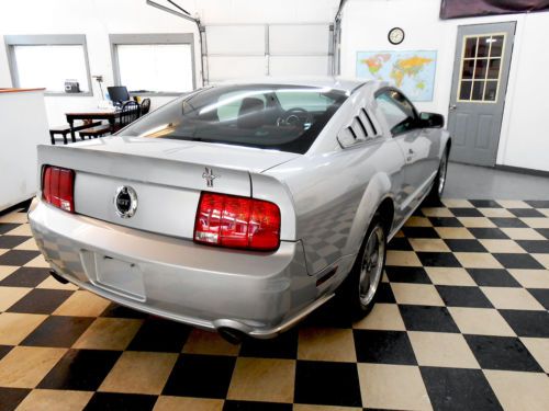 2006 Ford Mustang GT 31K V8 NO RESERVE Salvage Rebuildable Damaged Repairable, image 15