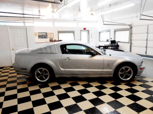 2006 Ford Mustang GT 31K V8 NO RESERVE Salvage Rebuildable Damaged Repairable, image 20