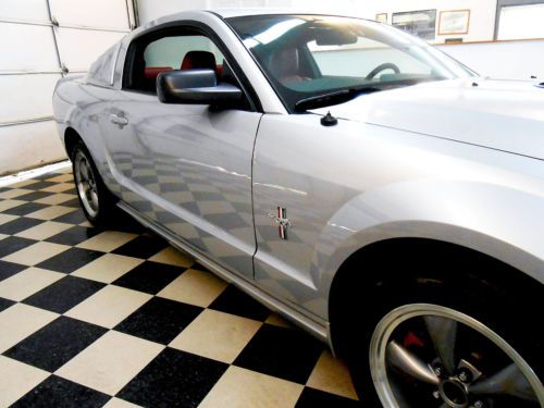 2006 Ford Mustang GT 31K V8 NO RESERVE Salvage Rebuildable Damaged Repairable, image 23