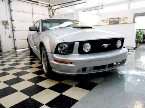 2006 Ford Mustang GT 31K V8 NO RESERVE Salvage Rebuildable Damaged Repairable, image 24