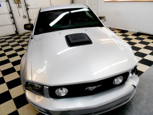 2006 Ford Mustang GT 31K V8 NO RESERVE Salvage Rebuildable Damaged Repairable, image 27