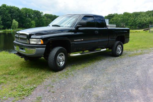 Dodge ram 2500 black quad cab 360cu. v8 automatic 4x4