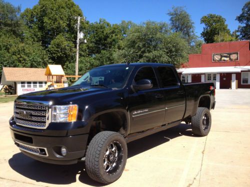 2012 gmc 2500hd denali z71 black, like new