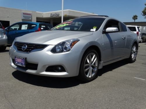 2011 nissan 3.5 sr