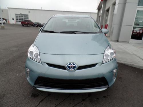 2014 toyota prius three