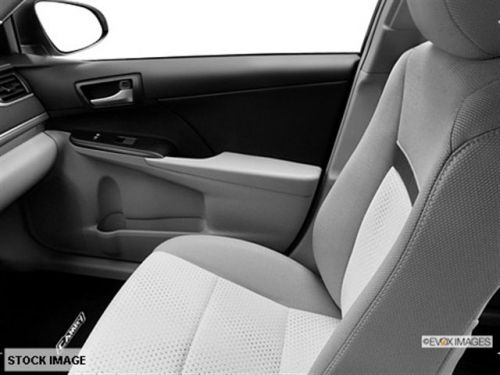 2014 toyota camry le