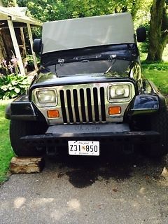 1990 black wrangler excellent cond