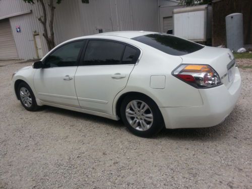 2010 nissan altima sl sedan 4-door 2.5l