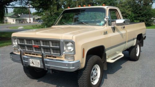 Low miles, head-turning custom camper