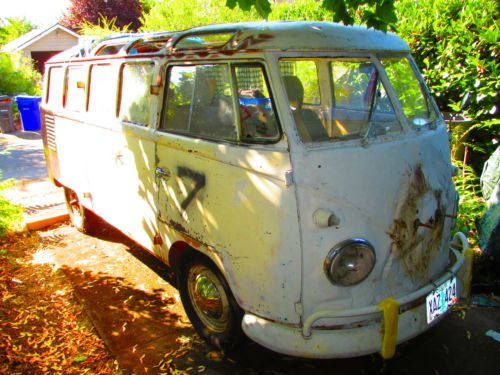 Classic,23 window,vw bus,super deluxe, 21  window, split window,1960 bus, samba