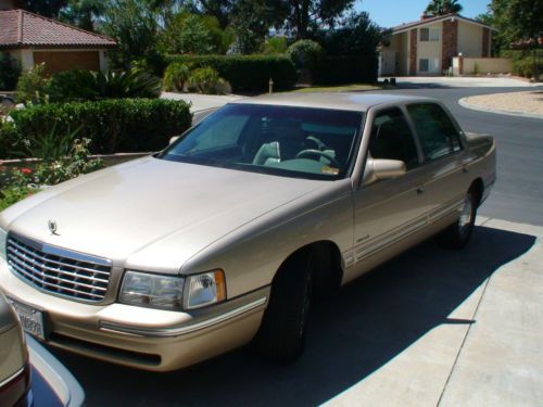 1998 cadillac deville base sedan 4-door 4.6l