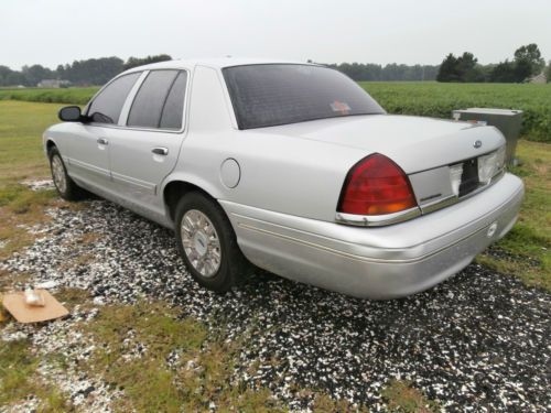 2003 Ford Crown Victoria Police Interceptor Sedan 4.6L Fast Reliable LOW RESERVE, image 4