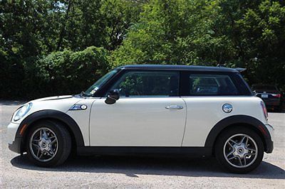 Mini cooper s low miles 2 dr coupe automatic gasoline 1.6l 4 cyl  pepper white