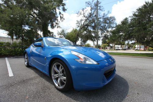 2009 nissan 370z low miles!! clean!!