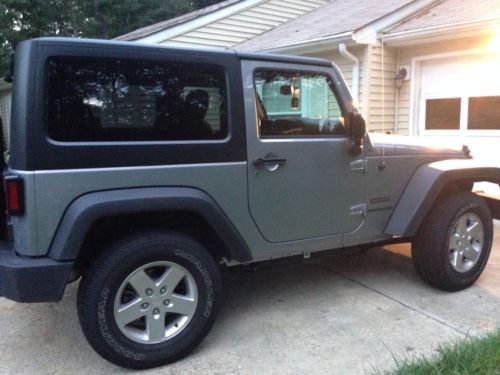 2014 Jeep Wrangler Sport Sport Utility 2-Door 3.6L, image 2