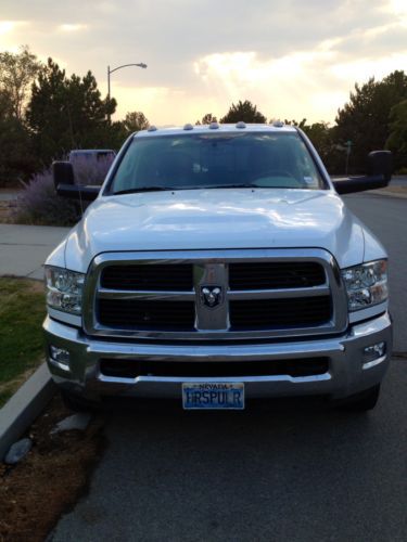 Hurry on this!  2012 low miles dodge ram 3500 diesel 4x4