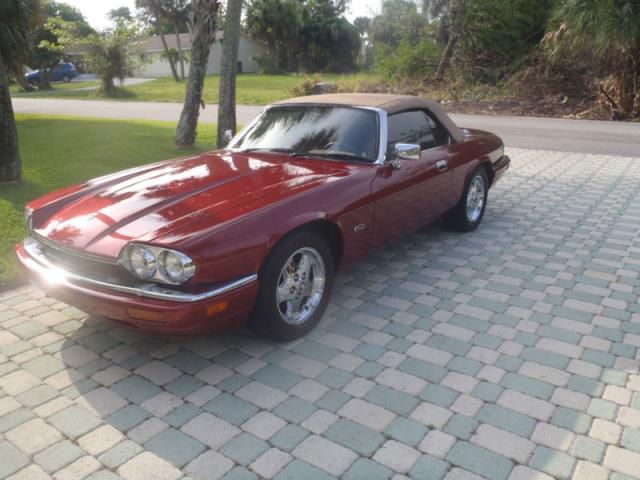 Jaguar xjs base convertible 2-door