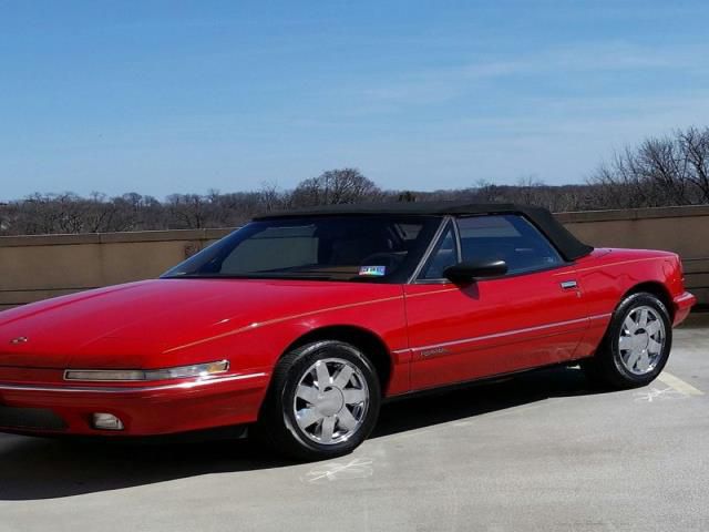 Buick reatta convertible