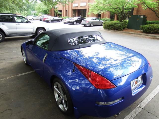 Nissan: 350Z Touring Convertible 2-Door, US $9,500.00, image 3