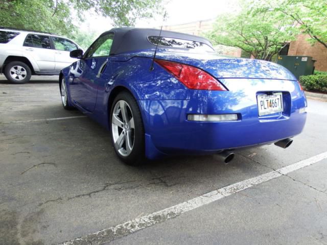 Nissan: 350Z Touring Convertible 2-Door, US $9,500.00, image 4