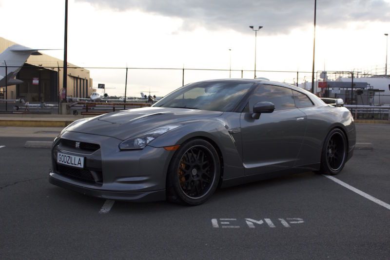 2010 nissan gt-r premium