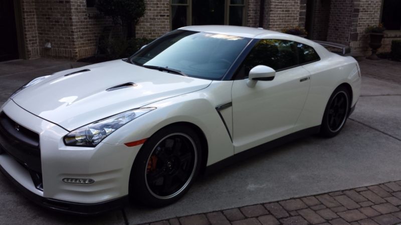 2014 Nissan GT-R coupe, US $33,900.00, image 2