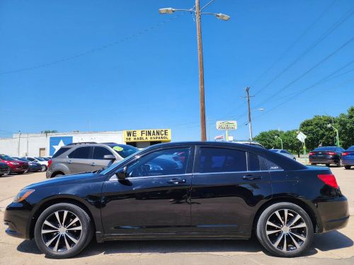 2014 chrysler 200 series