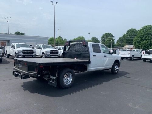 2024 ram ram 3500 chassis cab ram 3500 tradesman crew cab chassis 4x4 60&#039; ca