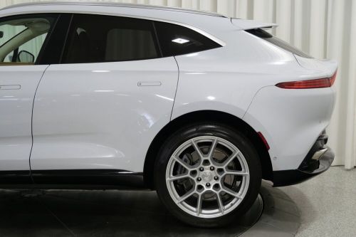 2021 Aston Martin DBX, US $99,900.00, image 5