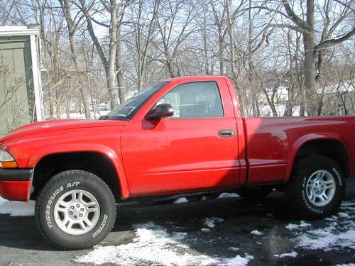 2001 dodge dakota sport standard cab pickup 2-door 4.7l v8 4x4 red