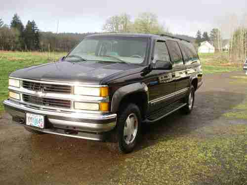 1999 Chevrolet Suburban LT 4dr.4WD,Black & Charcoal Loaded,Leather,Rust Free, image 3