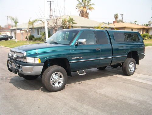 1997 dodge ram 2500 4x4 extended cab pickup 8.0l 50k original miles