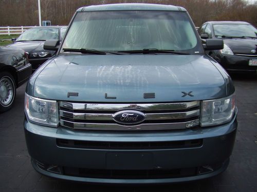 2010 ford flex 4dr se fwd wholesale priced to sell , rear back up sensors