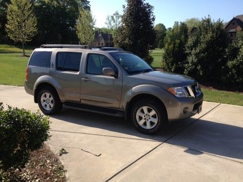 2008 nissan pathfinder se sport utility 4-door 4.0l