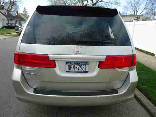 2009 Honda Odyssey LX Mini Van 4-Door 3.5L SALVAGE MINOR DAMAGE NO RESERVE, image 6