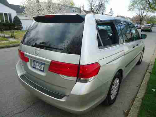 2009 Honda Odyssey LX Mini Van 4-Door 3.5L SALVAGE MINOR DAMAGE NO RESERVE, image 7