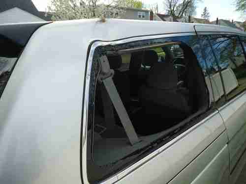 2009 Honda Odyssey LX Mini Van 4-Door 3.5L SALVAGE MINOR DAMAGE NO RESERVE, image 9