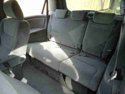 2009 Honda Odyssey LX Mini Van 4-Door 3.5L SALVAGE MINOR DAMAGE NO RESERVE, image 18