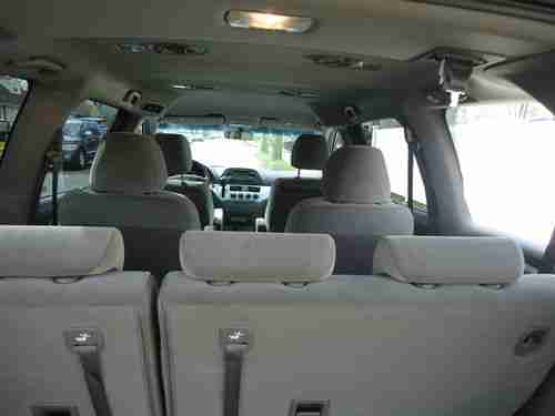 2009 Honda Odyssey LX Mini Van 4-Door 3.5L SALVAGE MINOR DAMAGE NO RESERVE, image 19