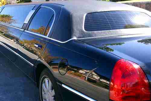 2005 Lincoln Town Car Signature Sedan 4-Door 4.6L, Tiffany Coach Works, US $15,995.00, image 6
