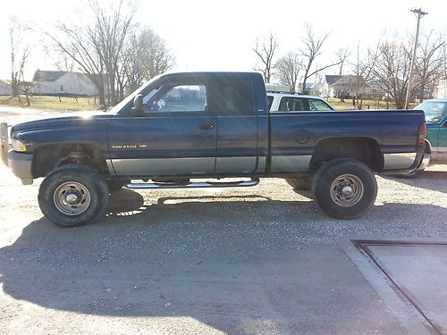 Dodge ram 2500 v10 3/4 ton 4x4 extended cab dark blue pick up truck