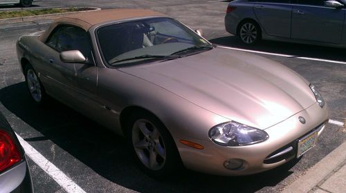 2002 jaguar xk8 convertible 2-door 4.0l