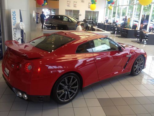 Brand New 2014 Nissan GTR AWD, NO RESERVE!!!!!  BELOW INVOICE!!!!!!!!!, image 4