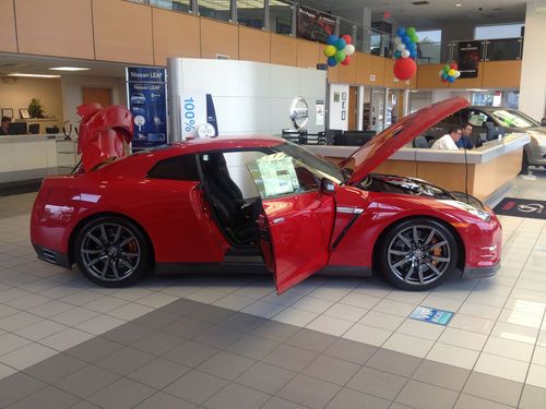 Brand New 2014 Nissan GTR AWD, NO RESERVE!!!!!  BELOW INVOICE!!!!!!!!!, image 9