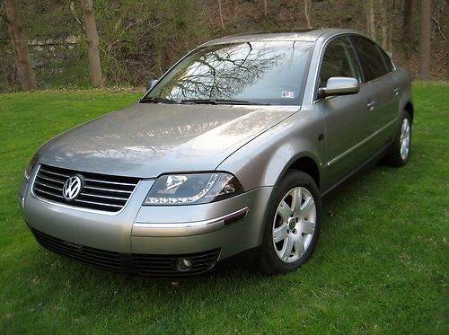 Vw passat sedan gray metallac light gray full leather interior real nice