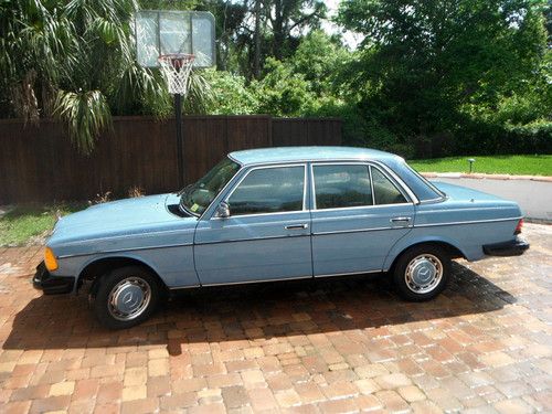 Beautiful and well maintained 1982 mercedes 240d